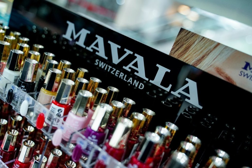 mall of istanbul protez tırnak